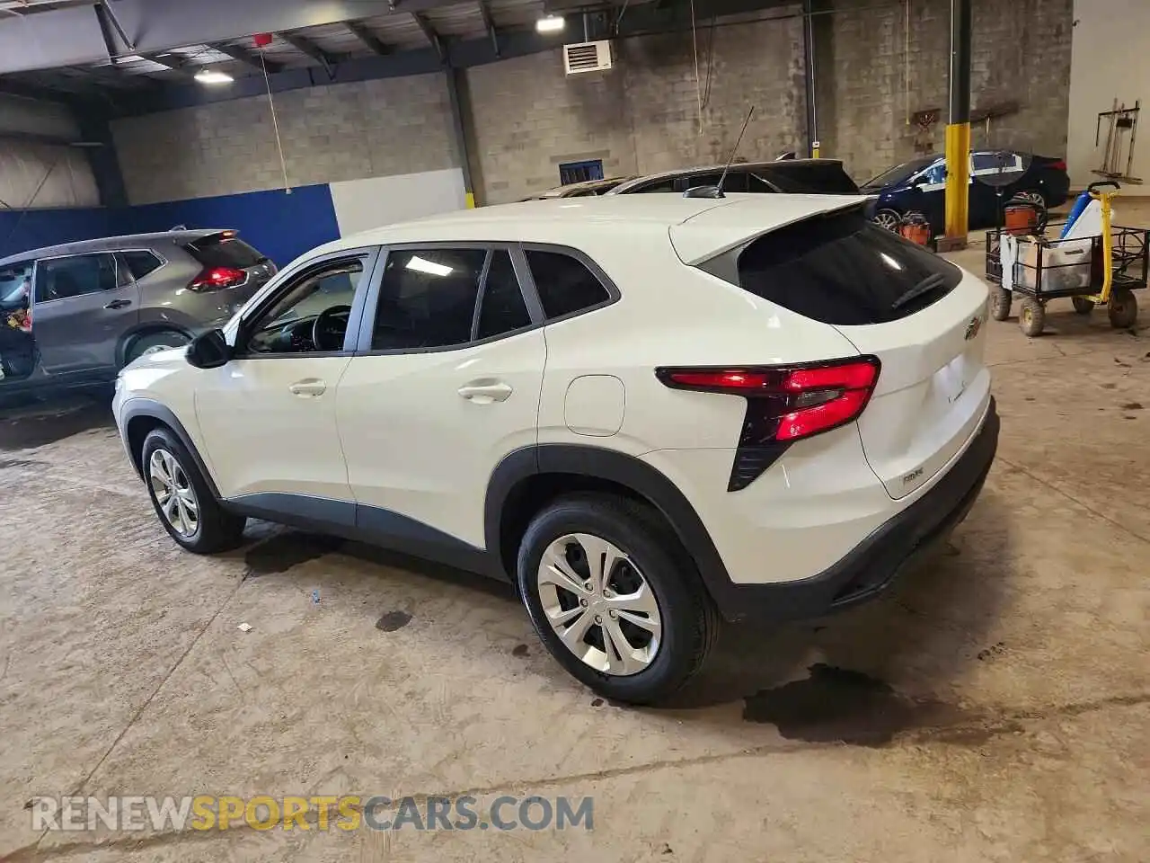 2 Photograph of a damaged car KL77LFEP5TC092110 CHEVROLET TRAX 2026