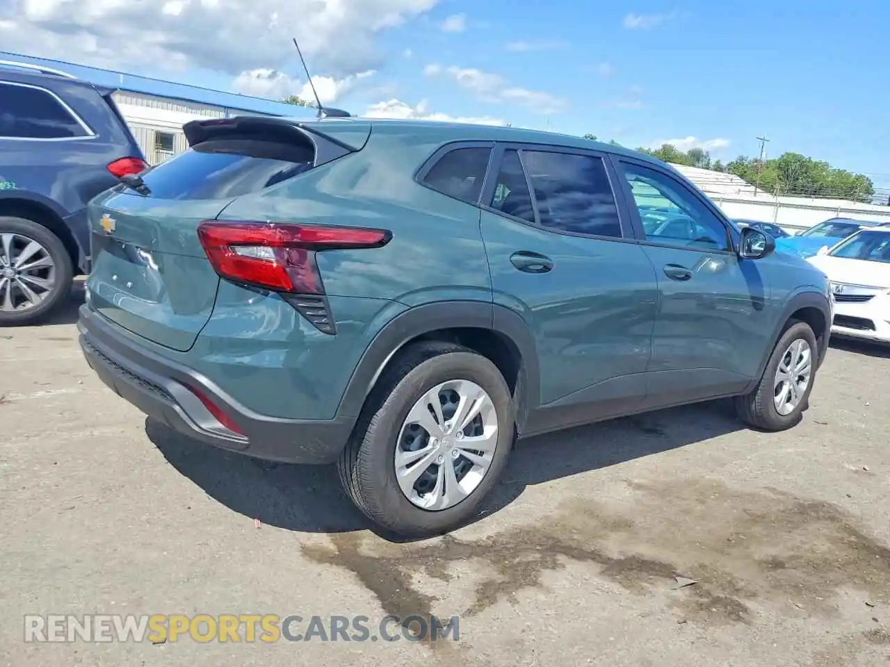 3 Фотография поврежденного автомобиля KL77LFEP8TC211543 CHEVROLET TRAX 2026