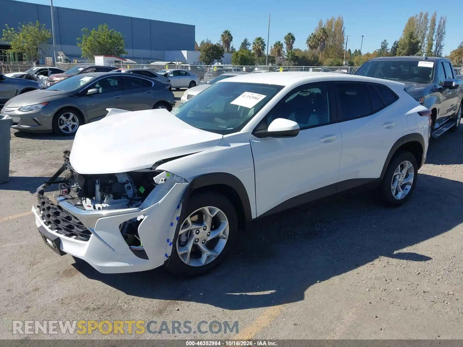 2 Фотография поврежденного автомобиля KL77LFEP9TC195904 CHEVROLET TRAX 2026