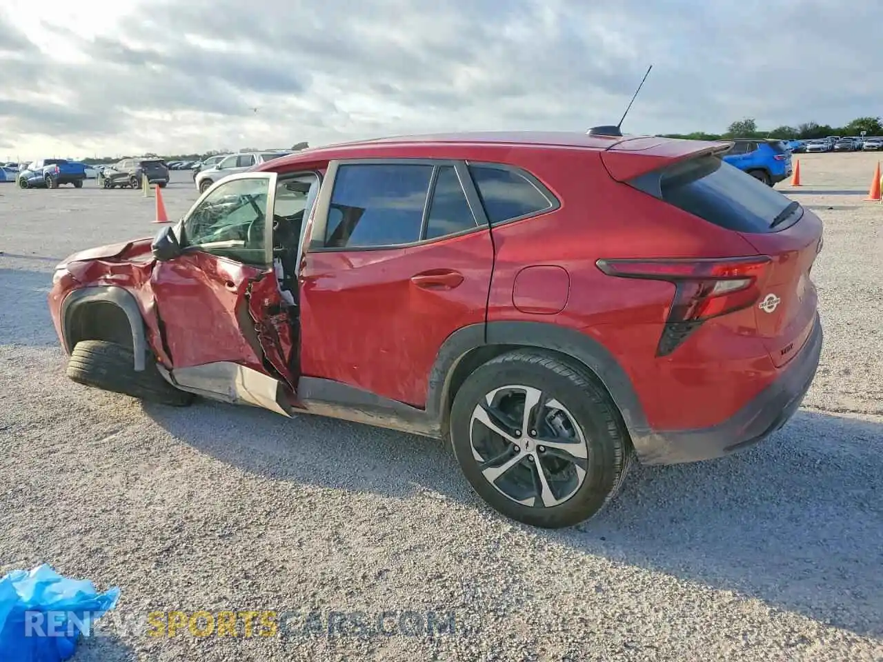 2 fotografías del automóvil dañado KL77LGEP6TC141353 CHEVROLET TRAX 2026