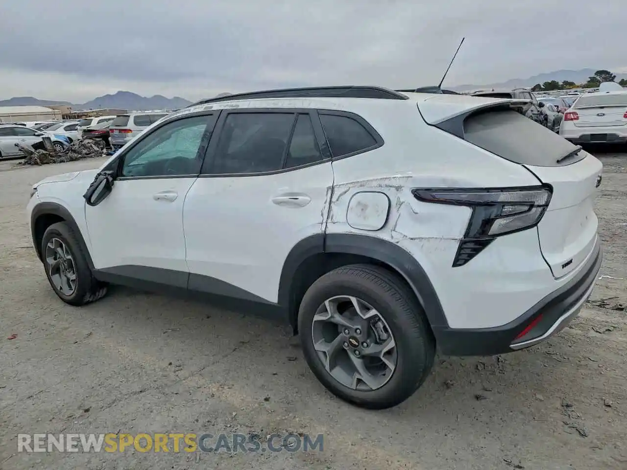 2 Photograph of a damaged car KL77LHEP0TC009520 CHEVROLET TRAX 2026