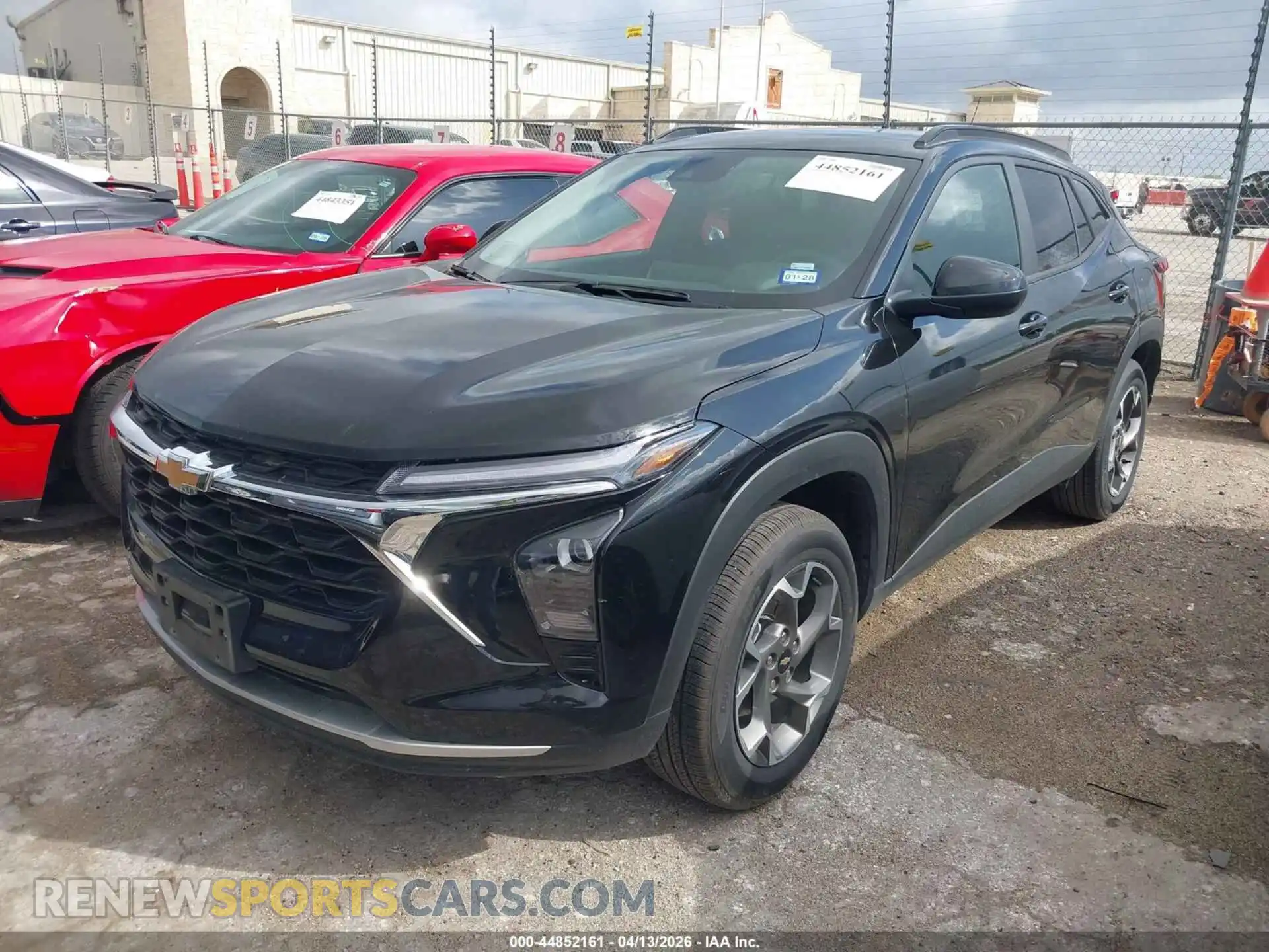 2 Photograph of a damaged car KL77LHEP1TC099079 CHEVROLET TRAX 2026