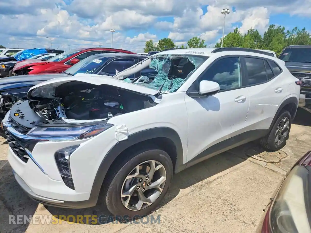 1 Фотография поврежденного автомобиля KL77LHEP1TC147664 CHEVROLET TRAX 2026