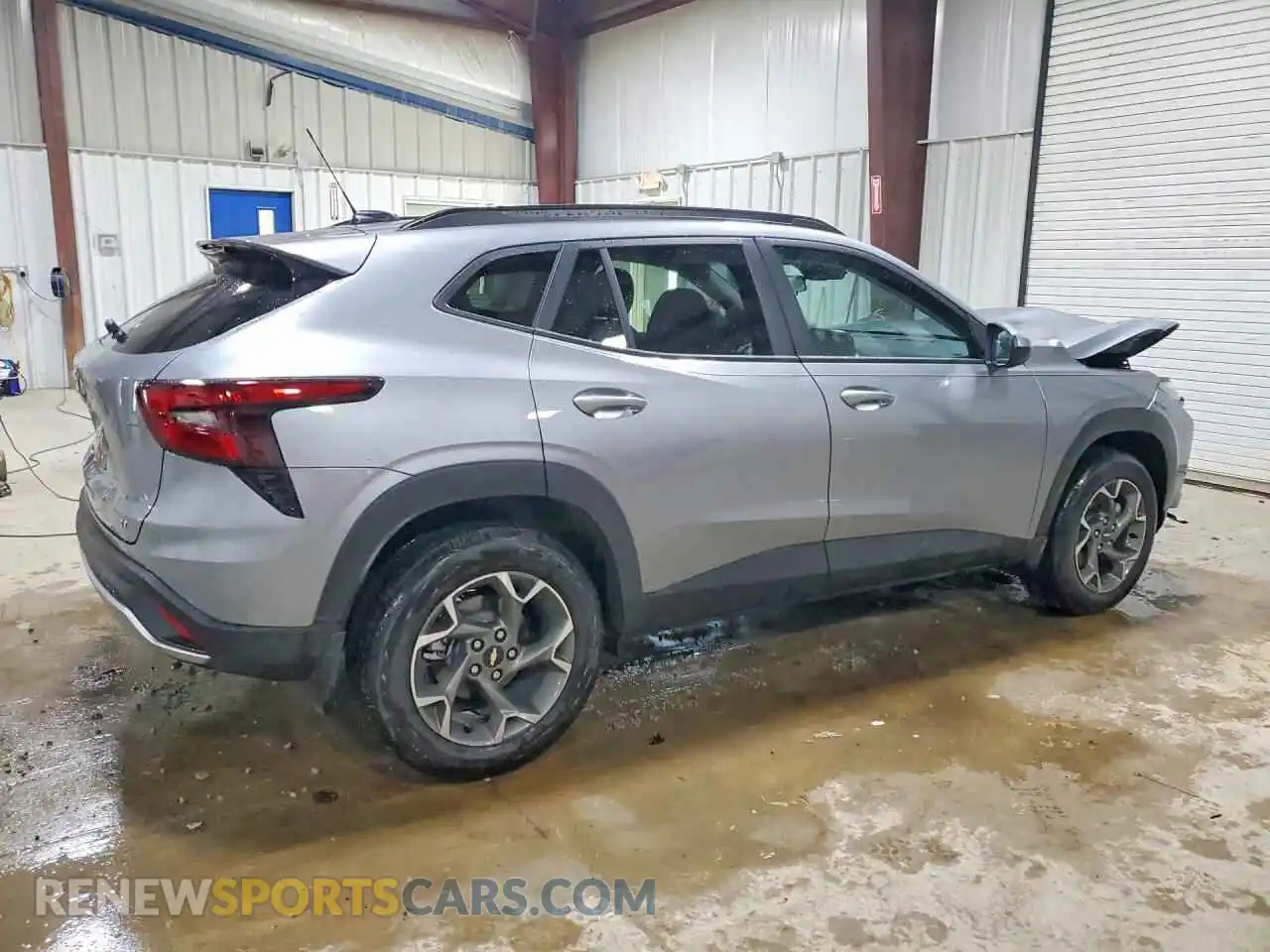 3 Фотография поврежденного автомобиля KL77LHEP1TC167879 CHEVROLET TRAX 2026
