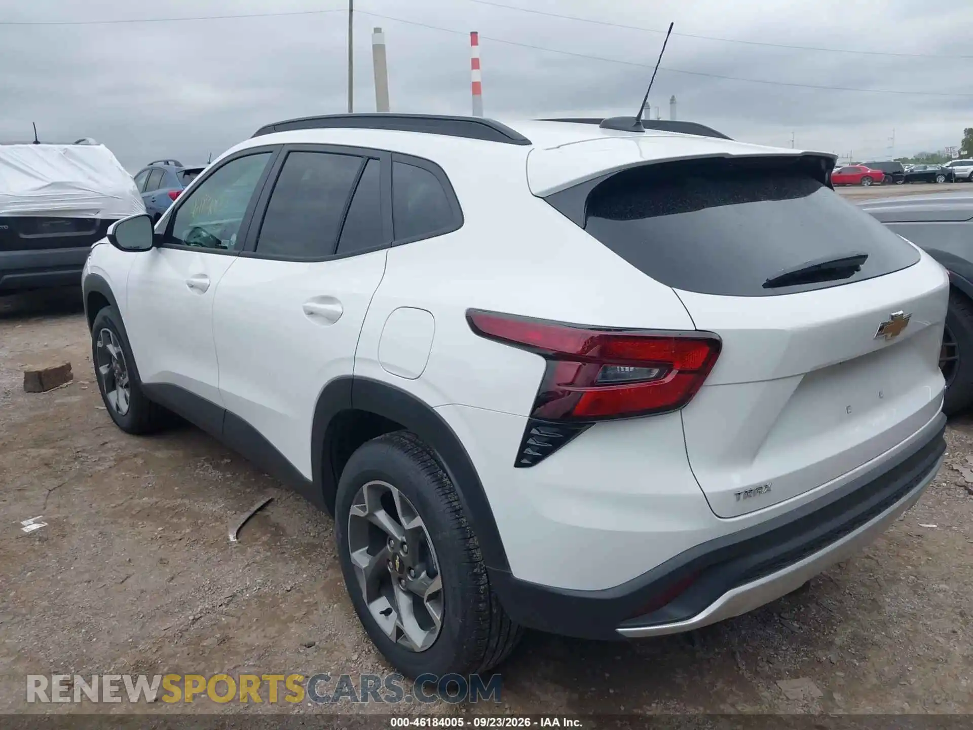 3 fotografías del automóvil dañado KL77LHEP1TC196170 CHEVROLET TRAX 2026