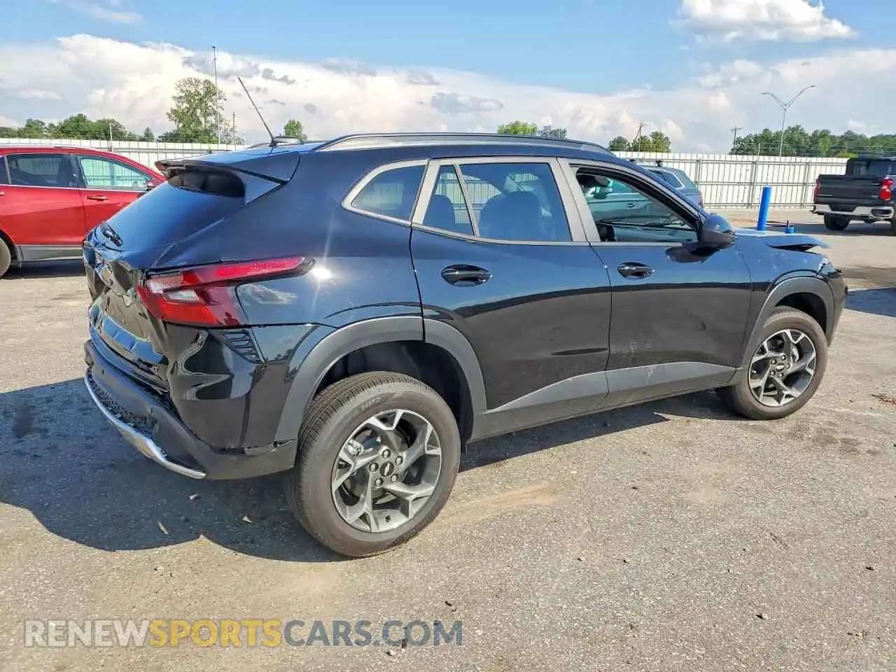 3 Photograph of a damaged car KL77LHEP2TC150525 CHEVROLET TRAX 2026