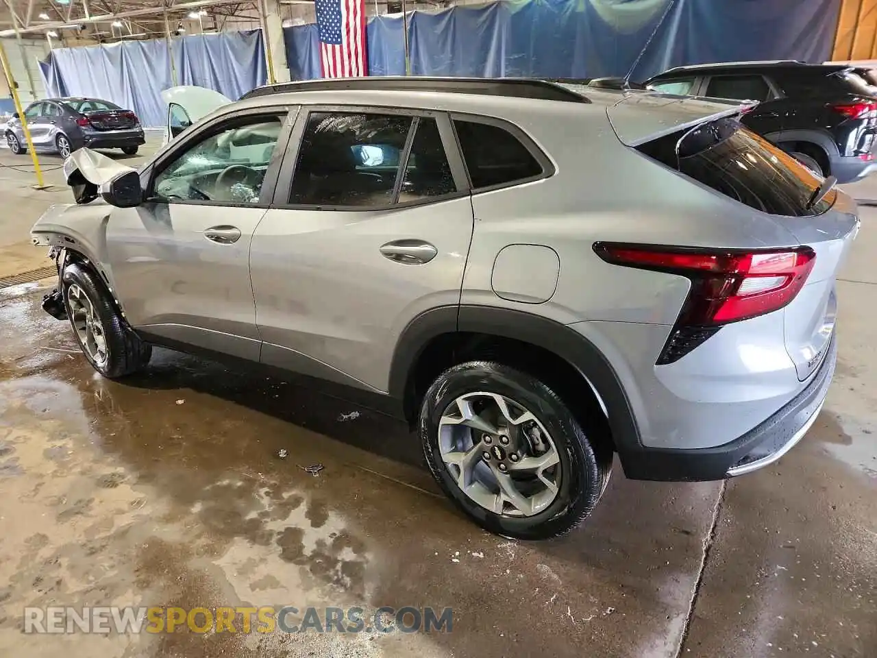 2 fotografías del automóvil dañado KL77LHEP2TC186344 CHEVROLET TRAX 2026