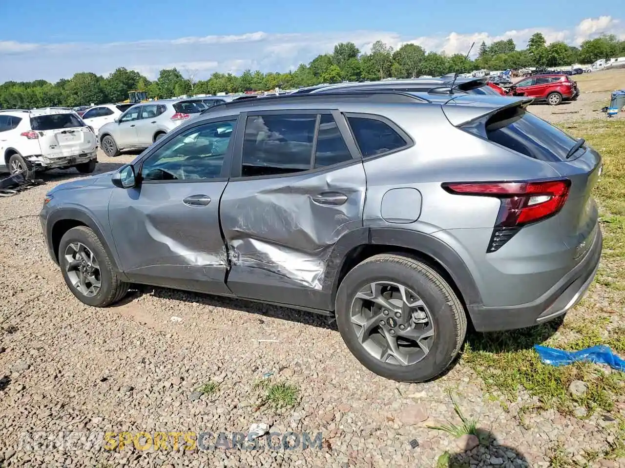 2 fotografías del automóvil dañado KL77LHEP4TC037353 CHEVROLET TRAX 2026