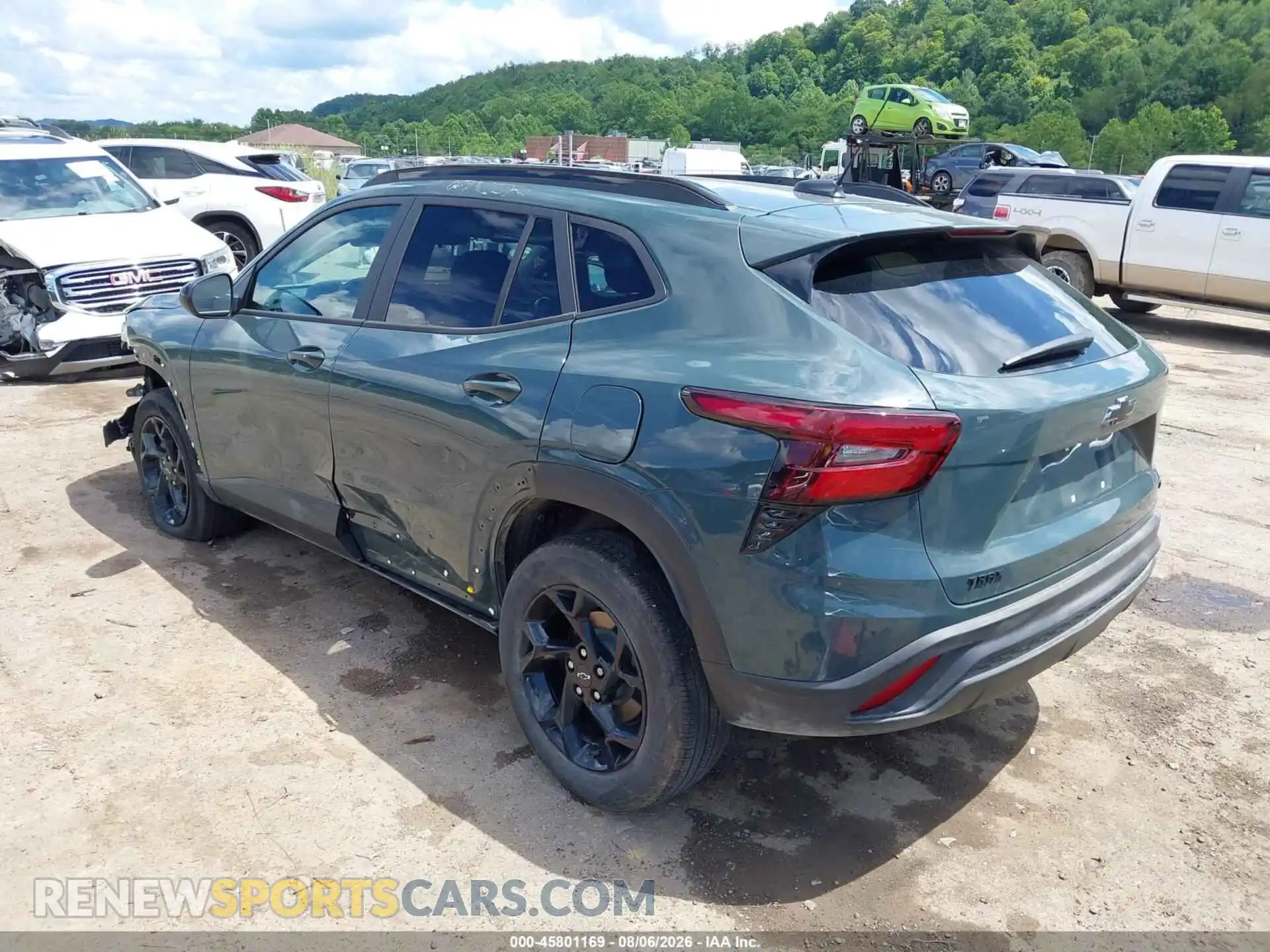 3 Photograph of a damaged car KL77LHEP4TC101729 CHEVROLET TRAX 2026