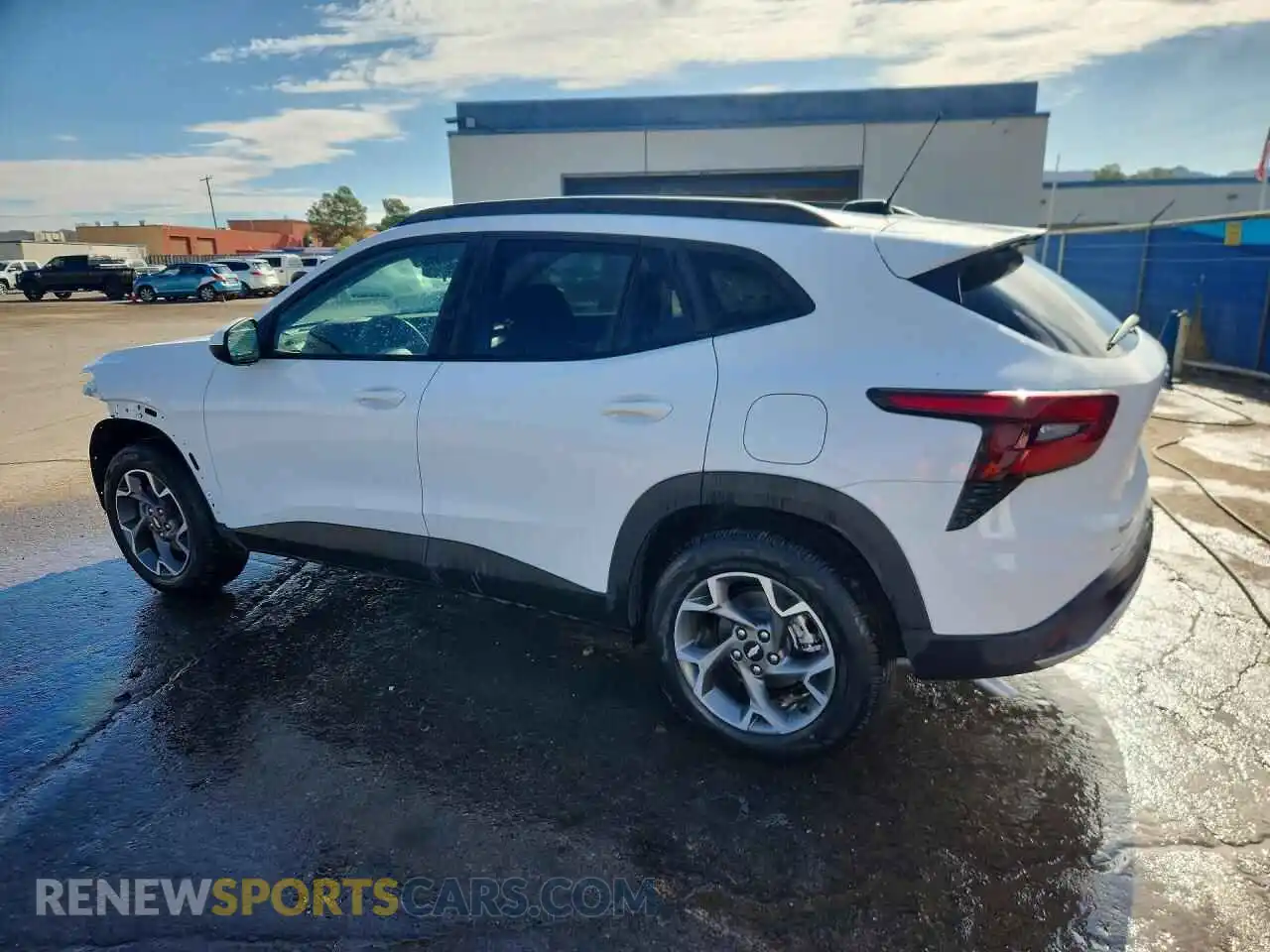 2 Photograph of a damaged car KL77LHEP4TC126971 CHEVROLET TRAX 2026
