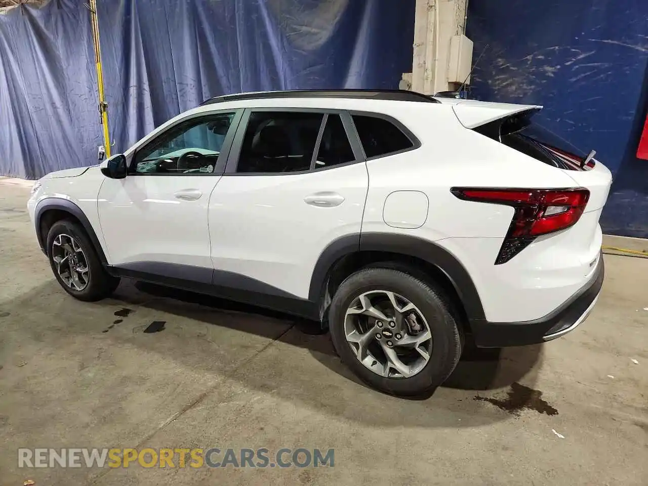 2 Photograph of a damaged car KL77LHEP4TC162482 CHEVROLET TRAX 2026