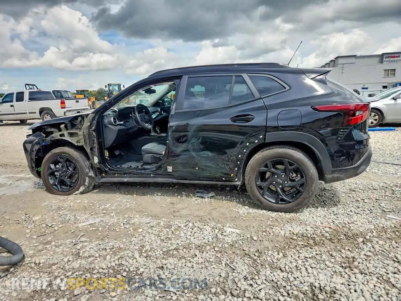 2 Photograph of a damaged car KL77LHEP4TC175698 CHEVROLET TRAX 2026