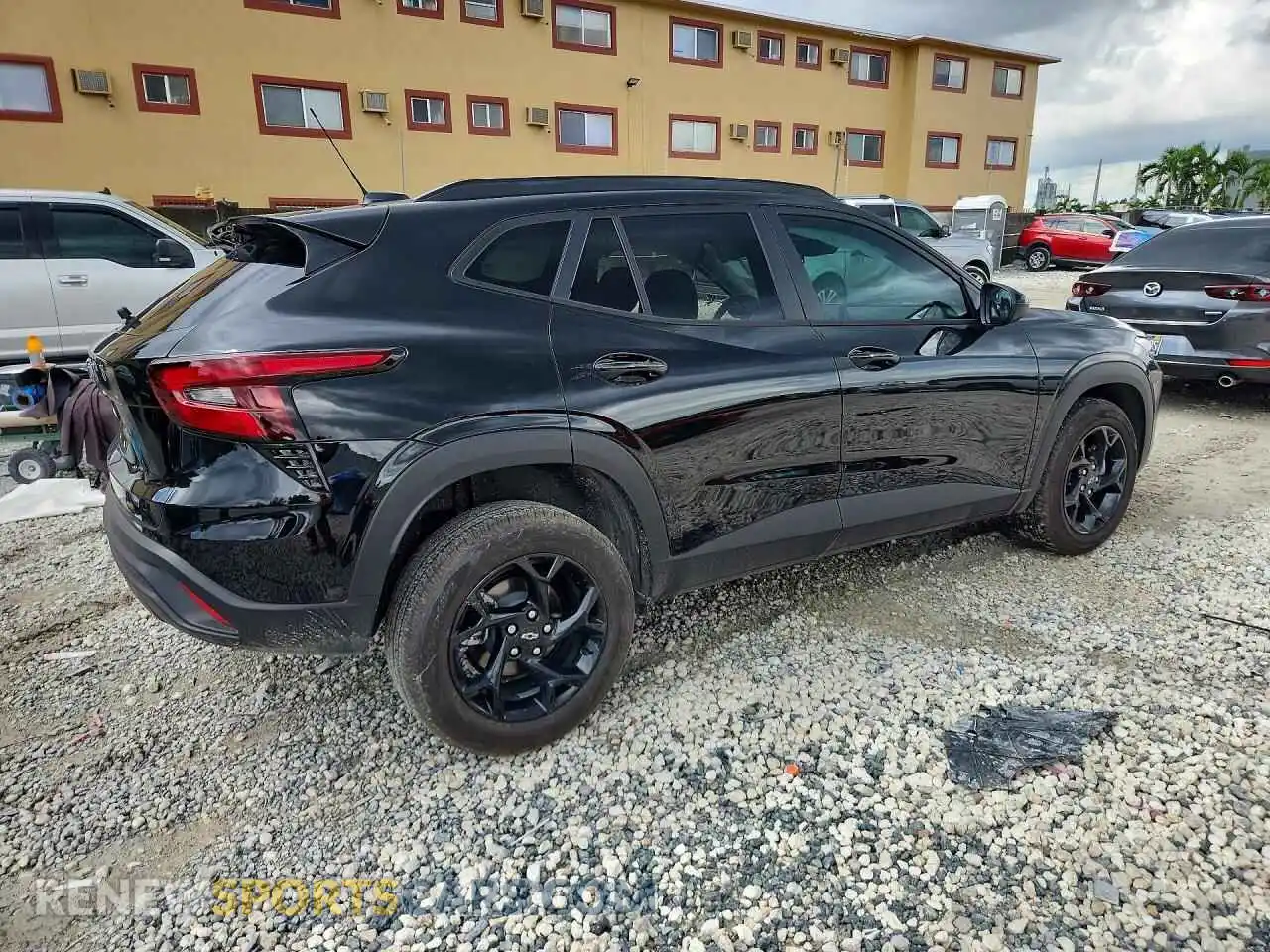 3 Photograph of a damaged car KL77LHEP4TC175698 CHEVROLET TRAX 2026