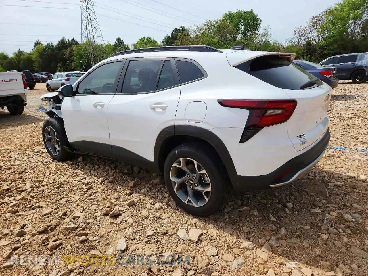2 Photograph of a damaged car KL77LHEP5TC016270 CHEVROLET TRAX 2026