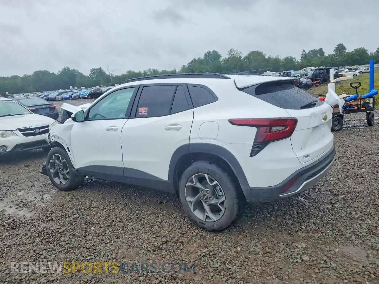 2 fotografías del automóvil dañado KL77LHEP5TC029424 CHEVROLET TRAX 2026