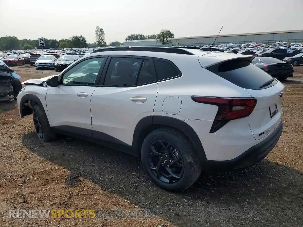 2 fotografías del automóvil dañado KL77LHEP5TC140426 CHEVROLET TRAX 2026