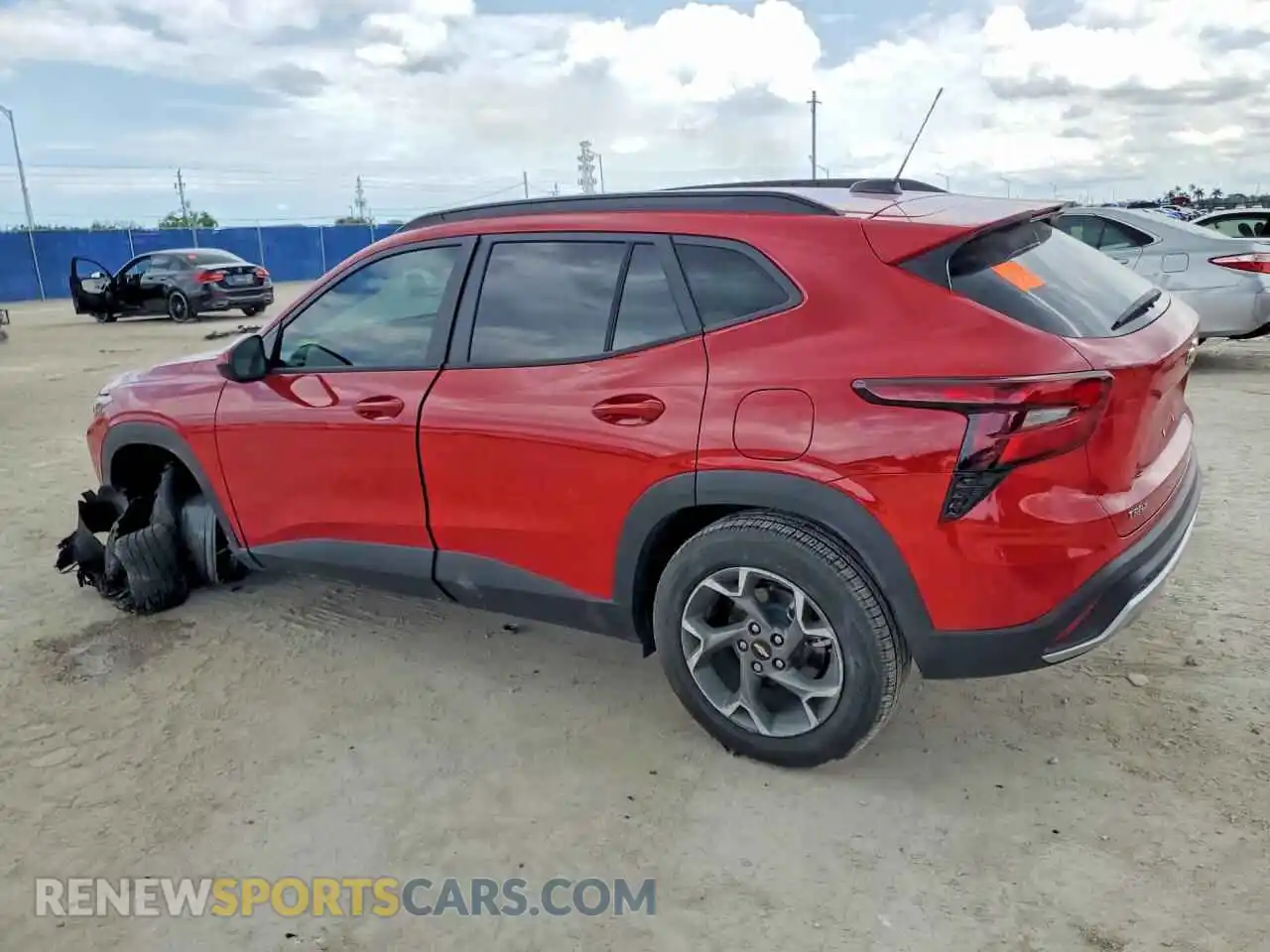 2 Photograph of a damaged car KL77LHEP6TC042893 CHEVROLET TRAX 2026