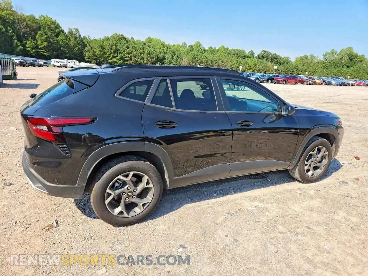 3 Photograph of a damaged car KL77LHEP6TC091401 CHEVROLET TRAX 2026