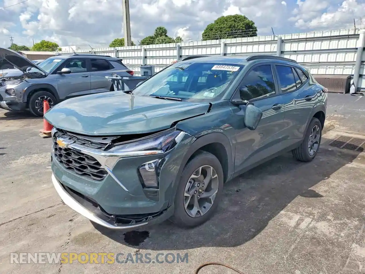 1 Photograph of a damaged car KL77LHEP6TC130164 CHEVROLET TRAX 2026