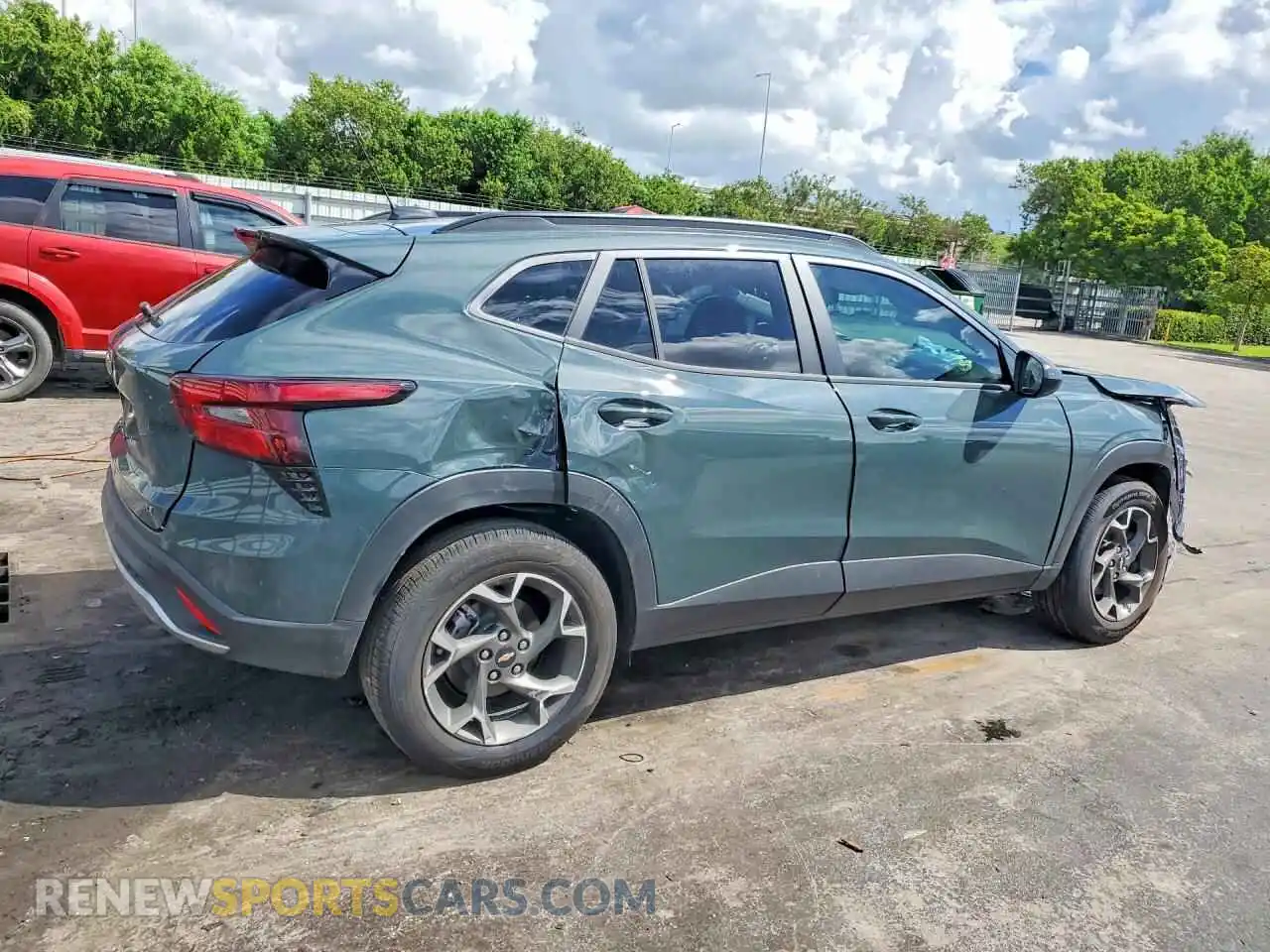 3 Photograph of a damaged car KL77LHEP6TC130164 CHEVROLET TRAX 2026