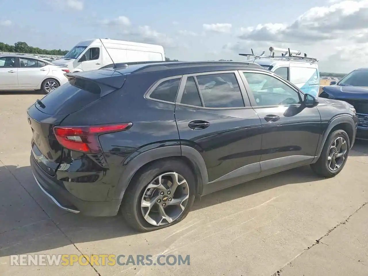 3 Photograph of a damaged car KL77LHEP7TC079581 CHEVROLET TRAX 2026
