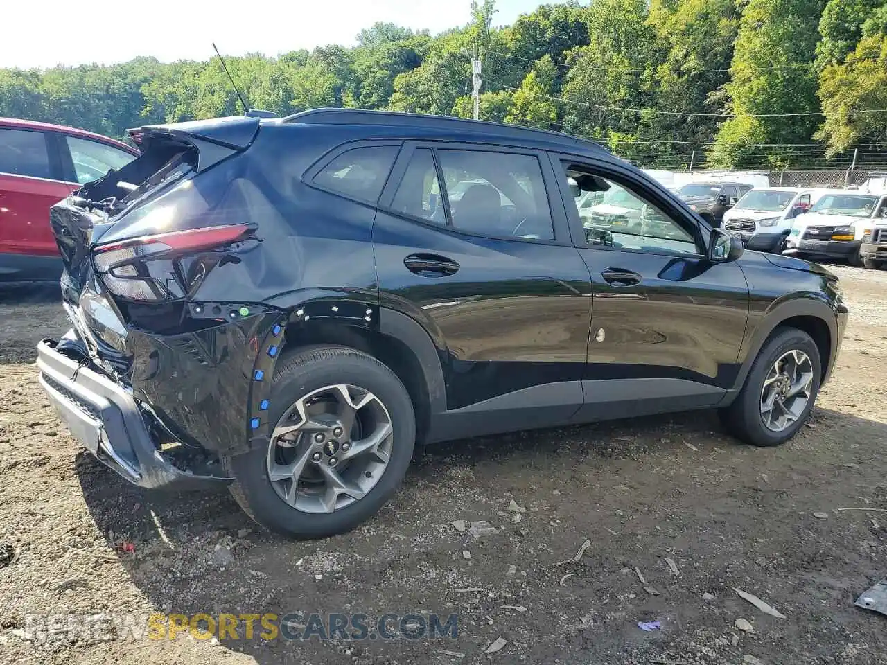 3 Photograph of a damaged car KL77LHEP7TC131937 CHEVROLET TRAX 2026