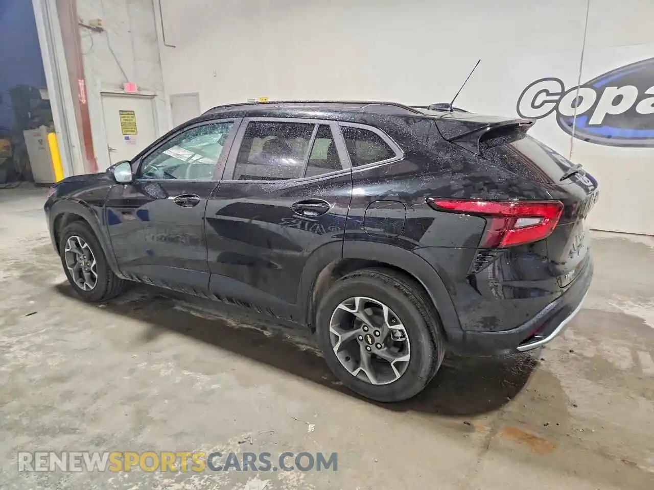 2 Photograph of a damaged car KL77LHEP7TC154232 CHEVROLET TRAX 2026