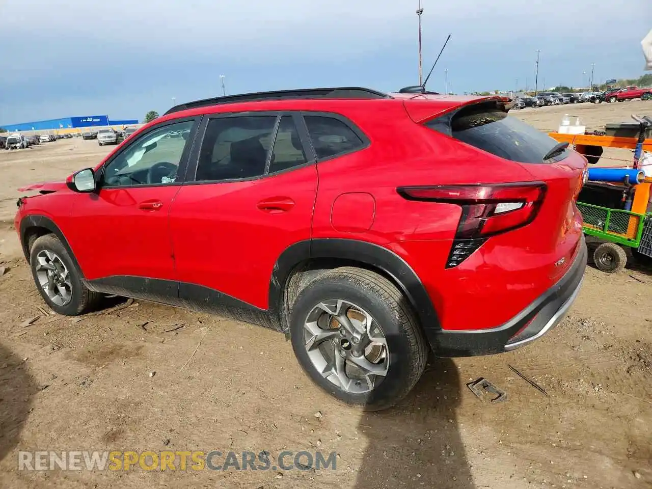 2 Photograph of a damaged car KL77LHEP8TC068878 CHEVROLET TRAX 2026