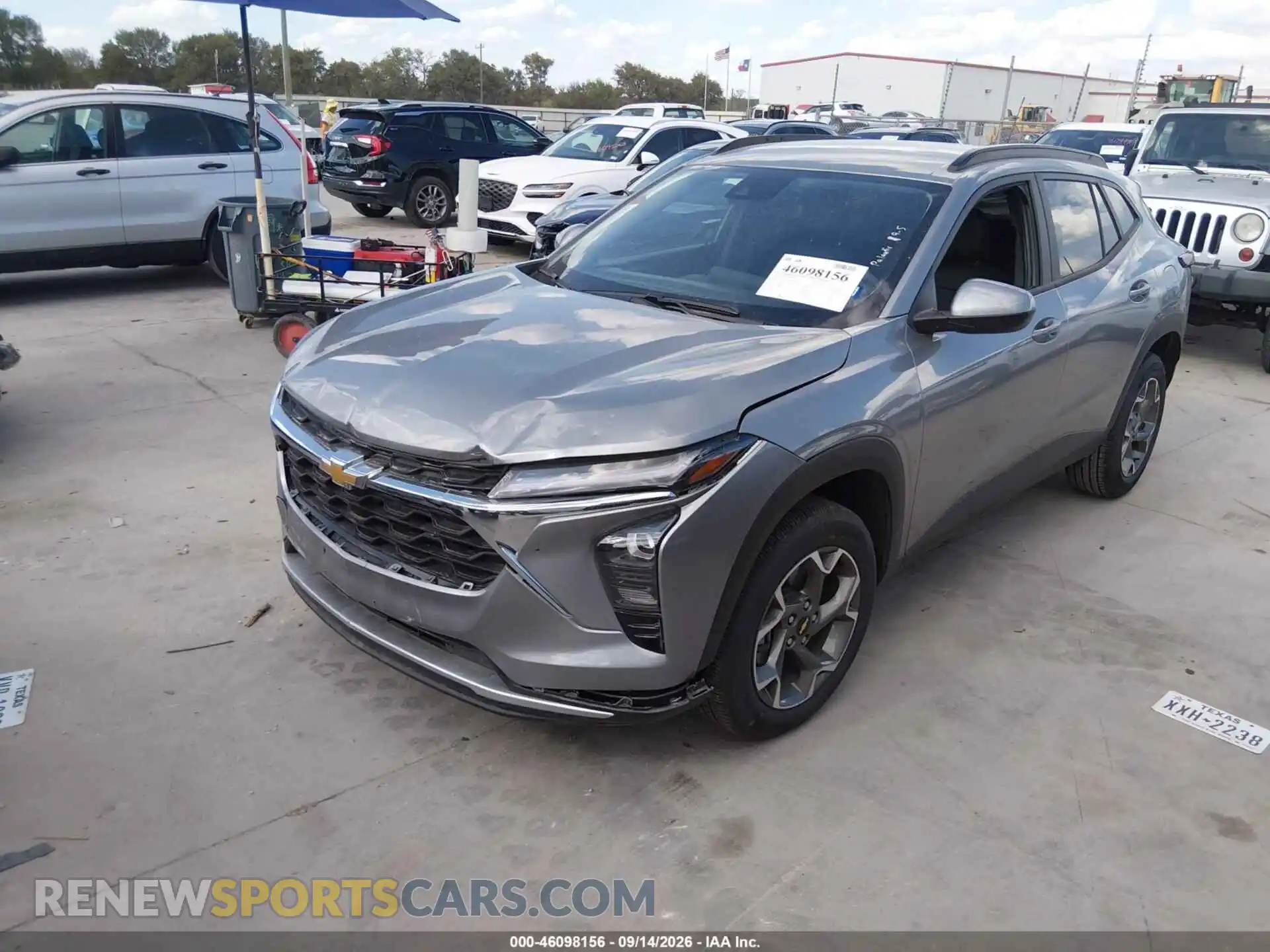 2 fotografías del automóvil dañado KL77LHEP9TC099783 CHEVROLET TRAX 2026