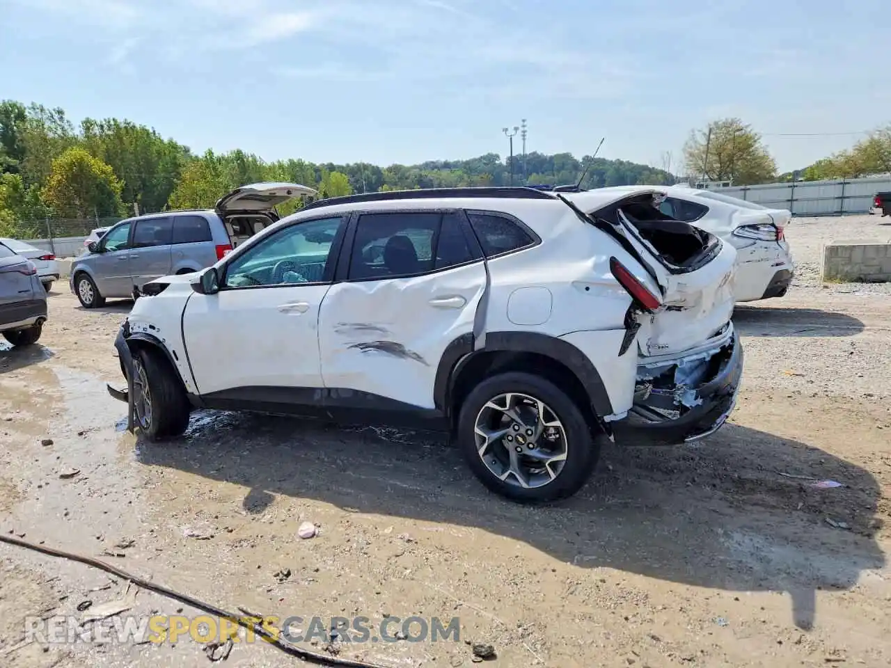 2 Photograph of a damaged car KL77LHEP9TC104643 CHEVROLET TRAX 2026