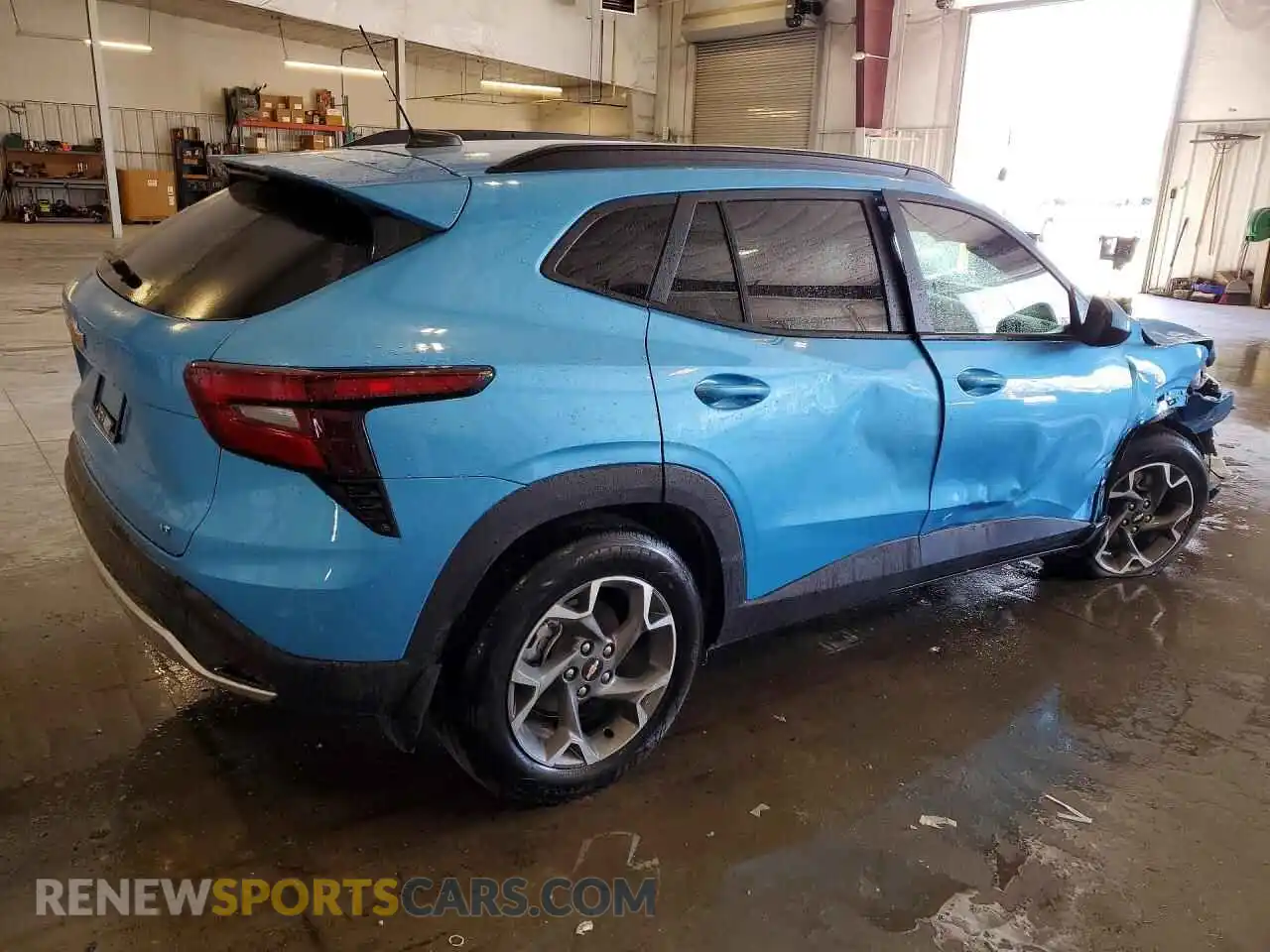 3 Photograph of a damaged car KL77LHEP9TC117828 CHEVROLET TRAX 2026