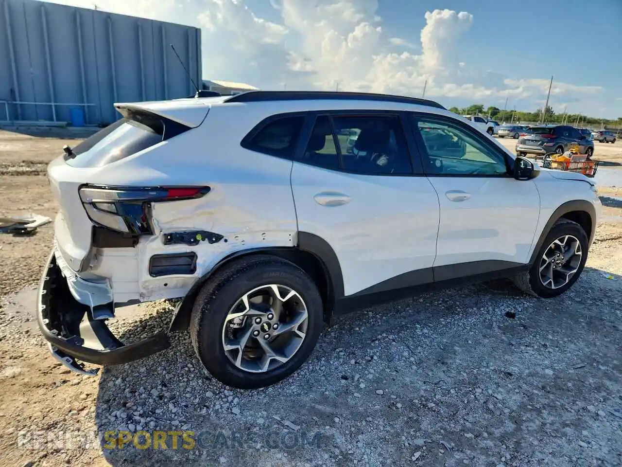 3 Photograph of a damaged car KL77LHEP9TC138226 CHEVROLET TRAX 2026