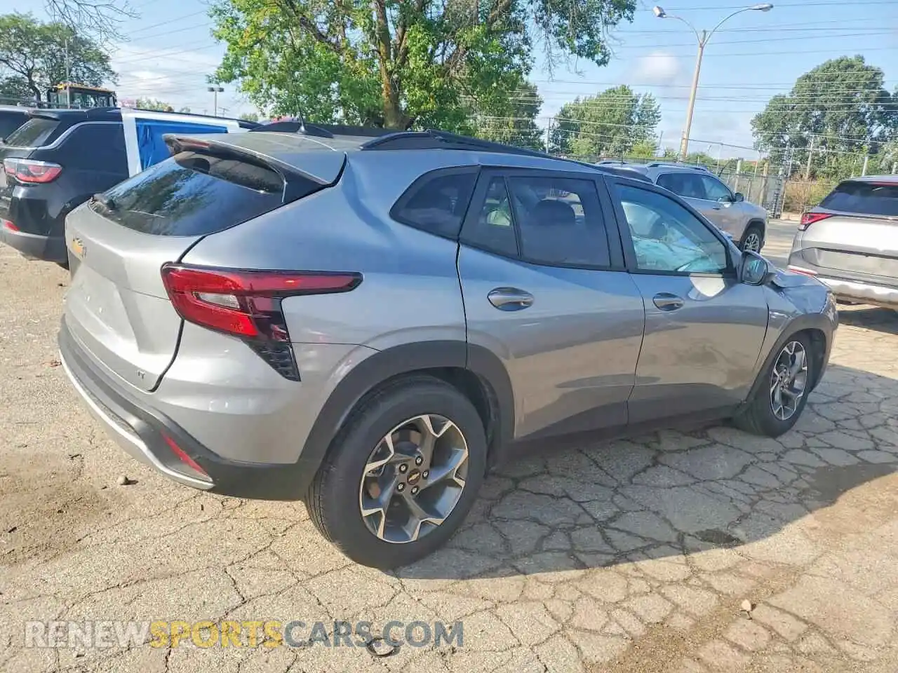 3 Photograph of a damaged car KL77LHEP9TC144298 CHEVROLET TRAX 2026