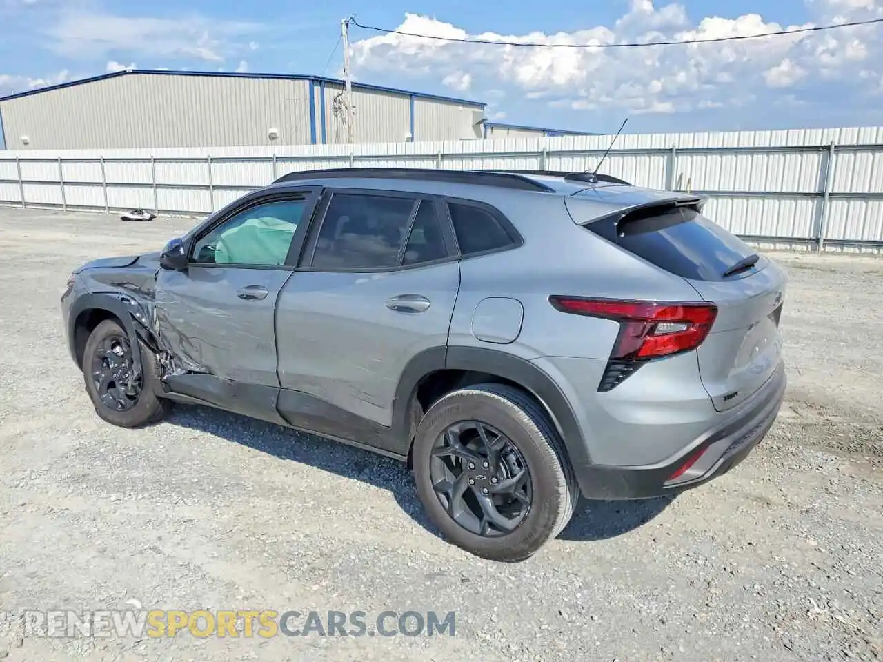 2 fotografías del automóvil dañado KL77LHEP9TC150649 CHEVROLET TRAX 2026