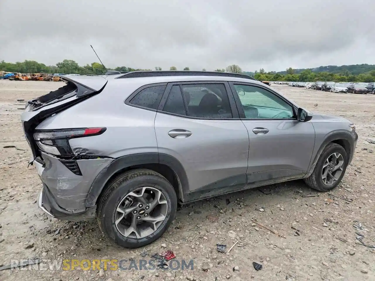 3 fotografías del automóvil dañado KL77LHEPXTC046008 CHEVROLET TRAX 2026