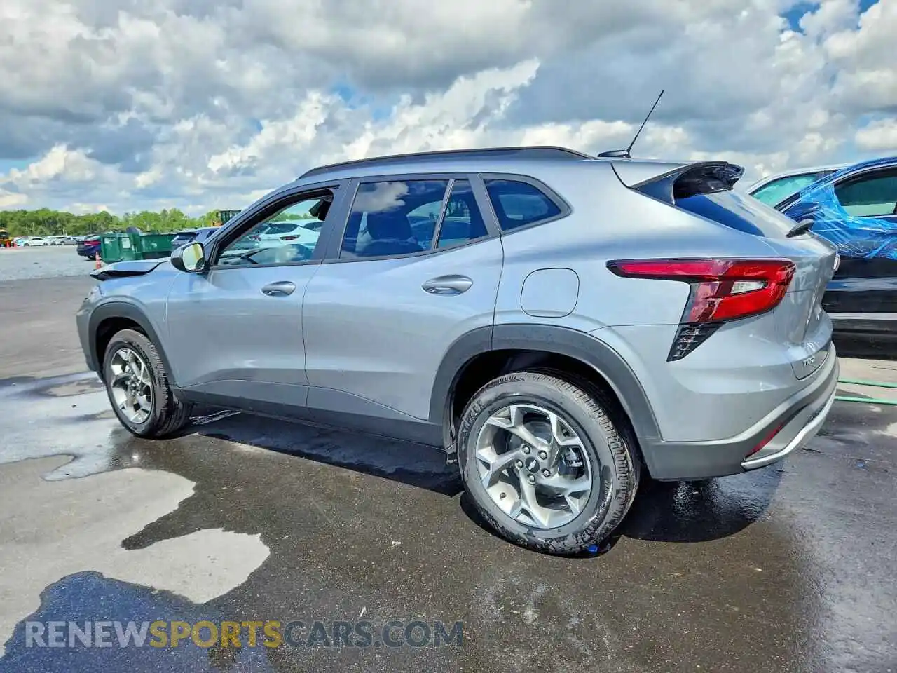 2 fotografías del automóvil dañado KL77LHEPXTC124917 CHEVROLET TRAX 2026