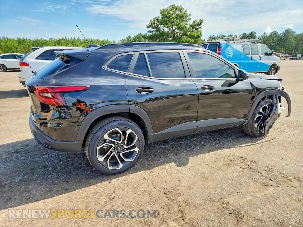 3 fotografías del automóvil dañado KL77LJEP0TC001571 CHEVROLET TRAX 2026