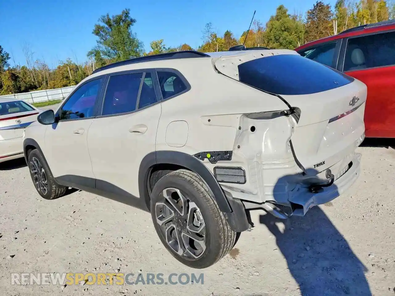 2 fotografías del automóvil dañado KL77LJEP0TC052911 CHEVROLET TRAX 2026
