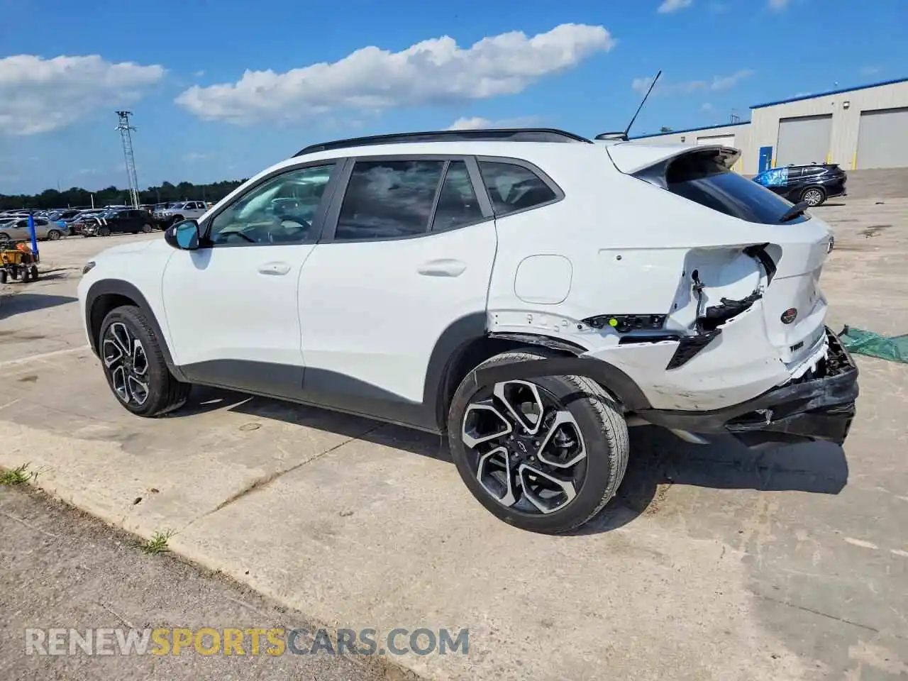 2 Photograph of a damaged car KL77LJEP2TC105754 CHEVROLET TRAX 2026