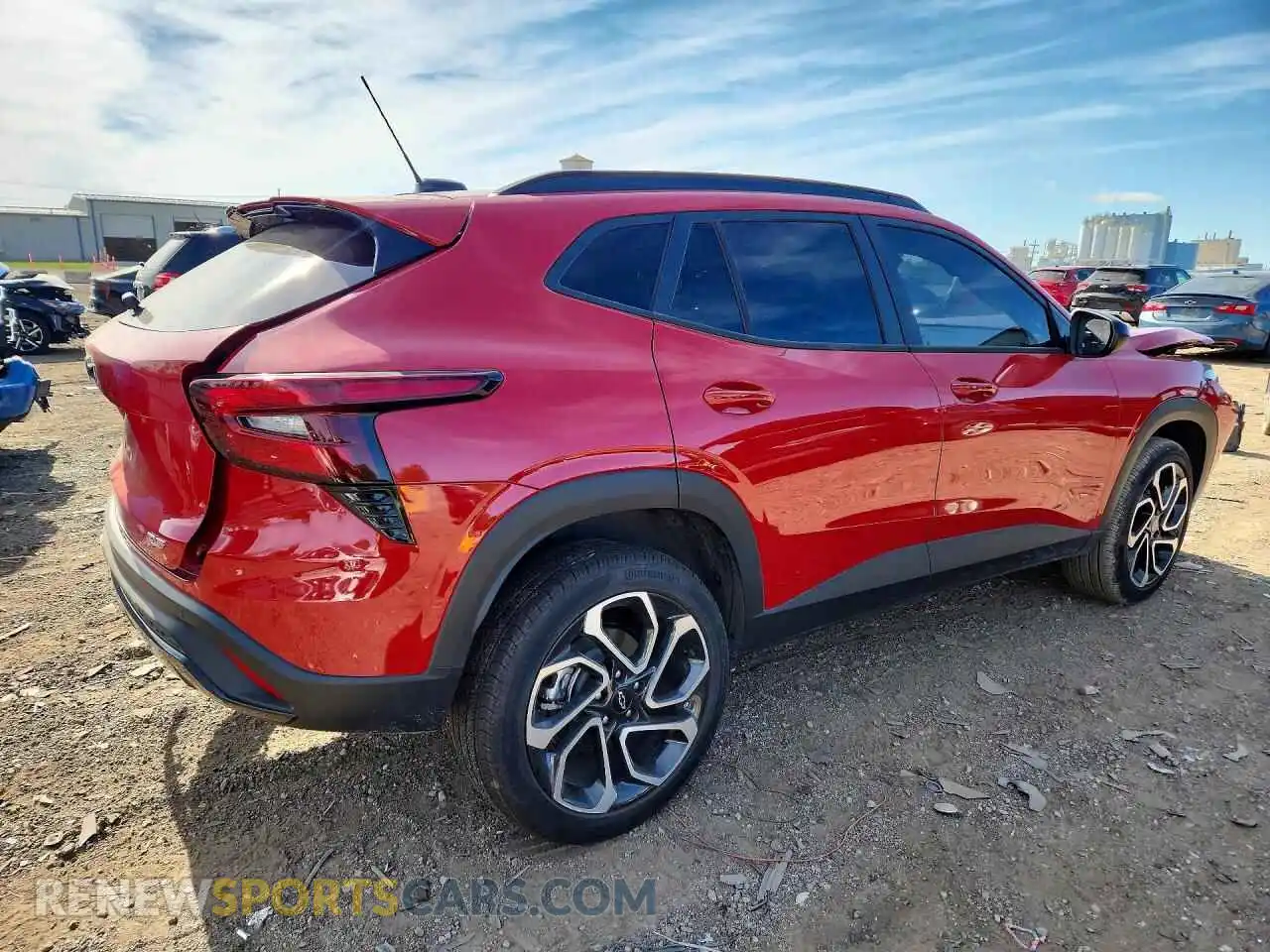 3 Фотография поврежденного автомобиля KL77LJEP3TC128900 CHEVROLET TRAX 2026
