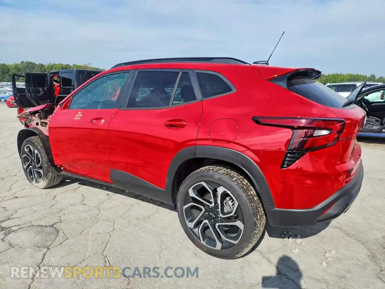 2 fotografías del automóvil dañado KL77LJEP4TC217293 CHEVROLET TRAX 2026