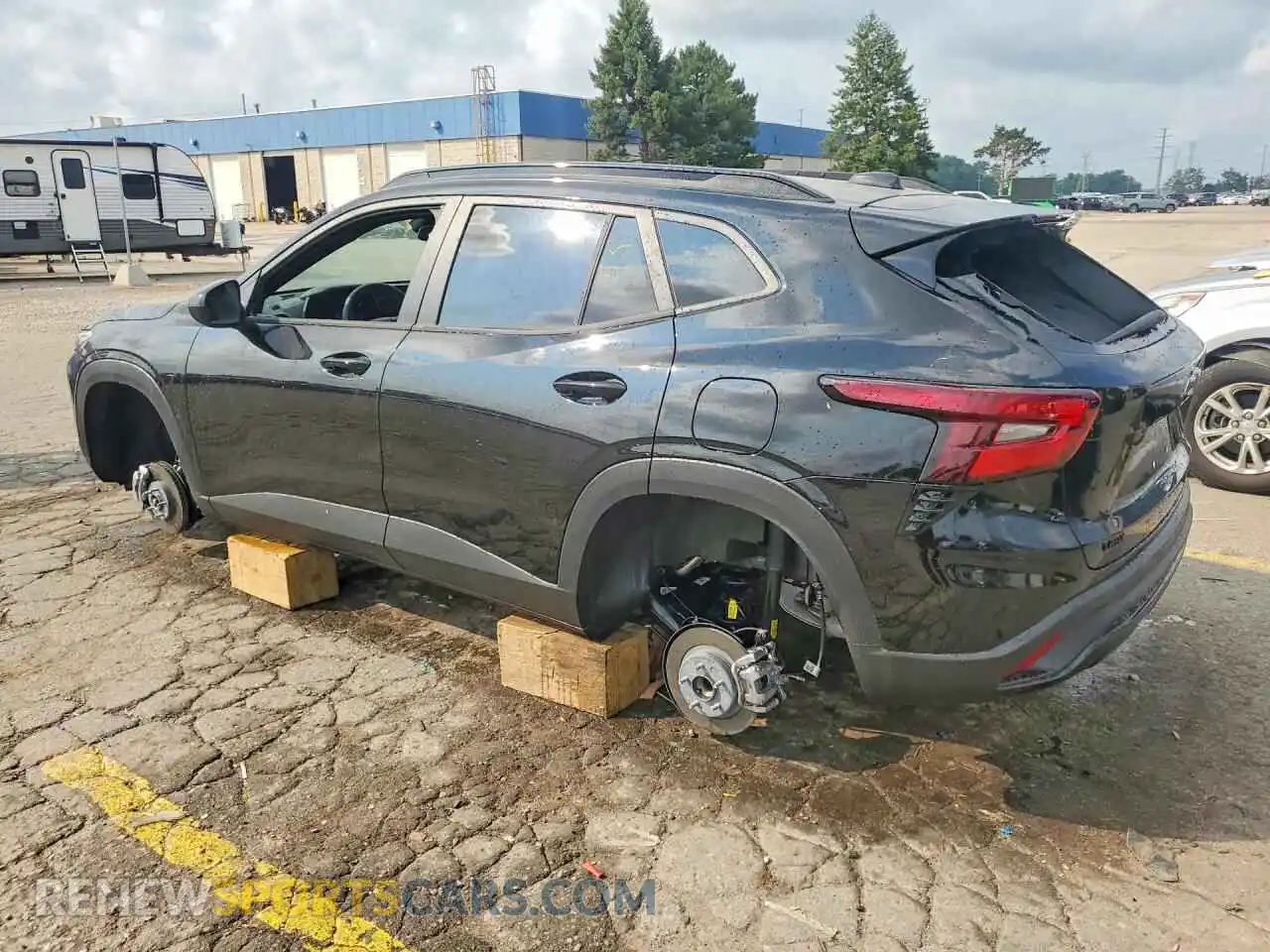 2 Photograph of a damaged car KL77LJEP6TC140197 CHEVROLET TRAX 2026