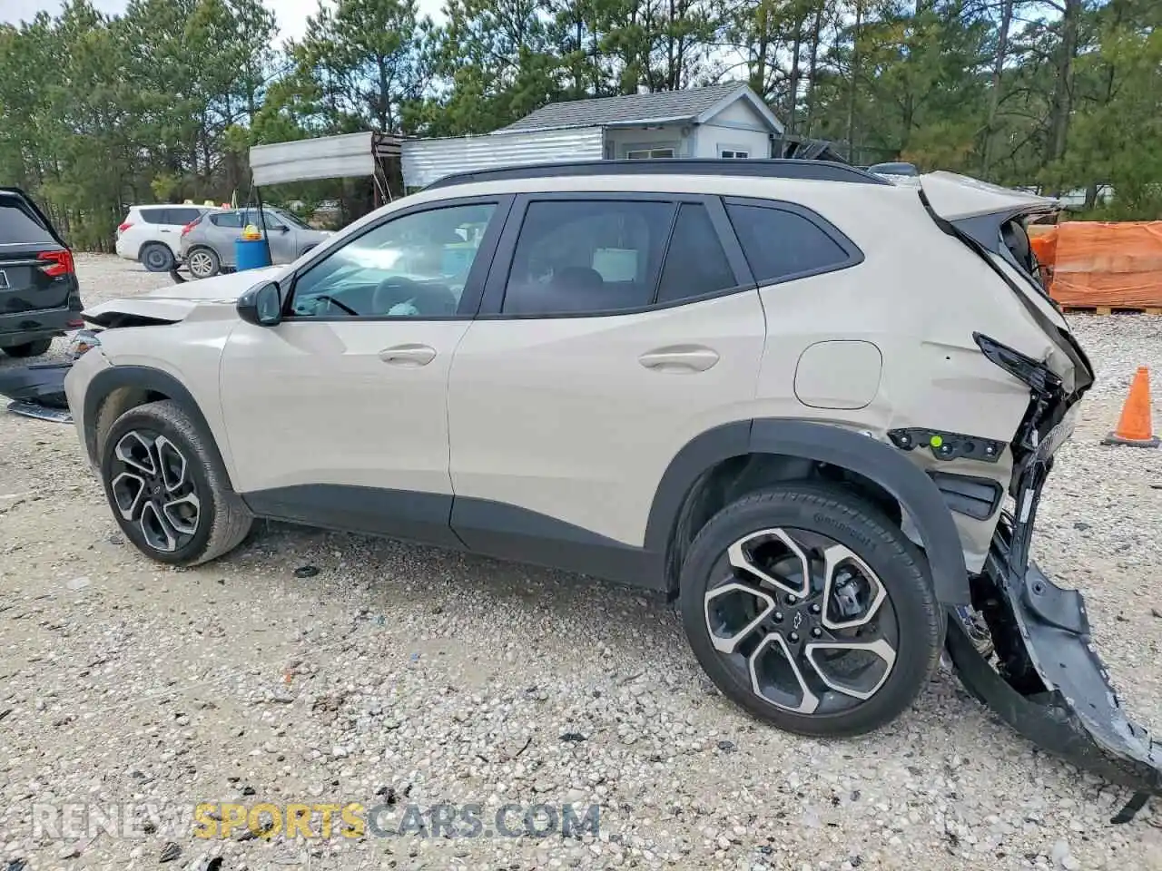 2 Photograph of a damaged car KL77LJEP8TC017291 CHEVROLET TRAX 2026