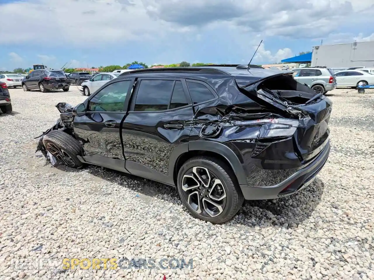 2 Photograph of a damaged car KL77LJEP9TC156006 CHEVROLET TRAX 2026