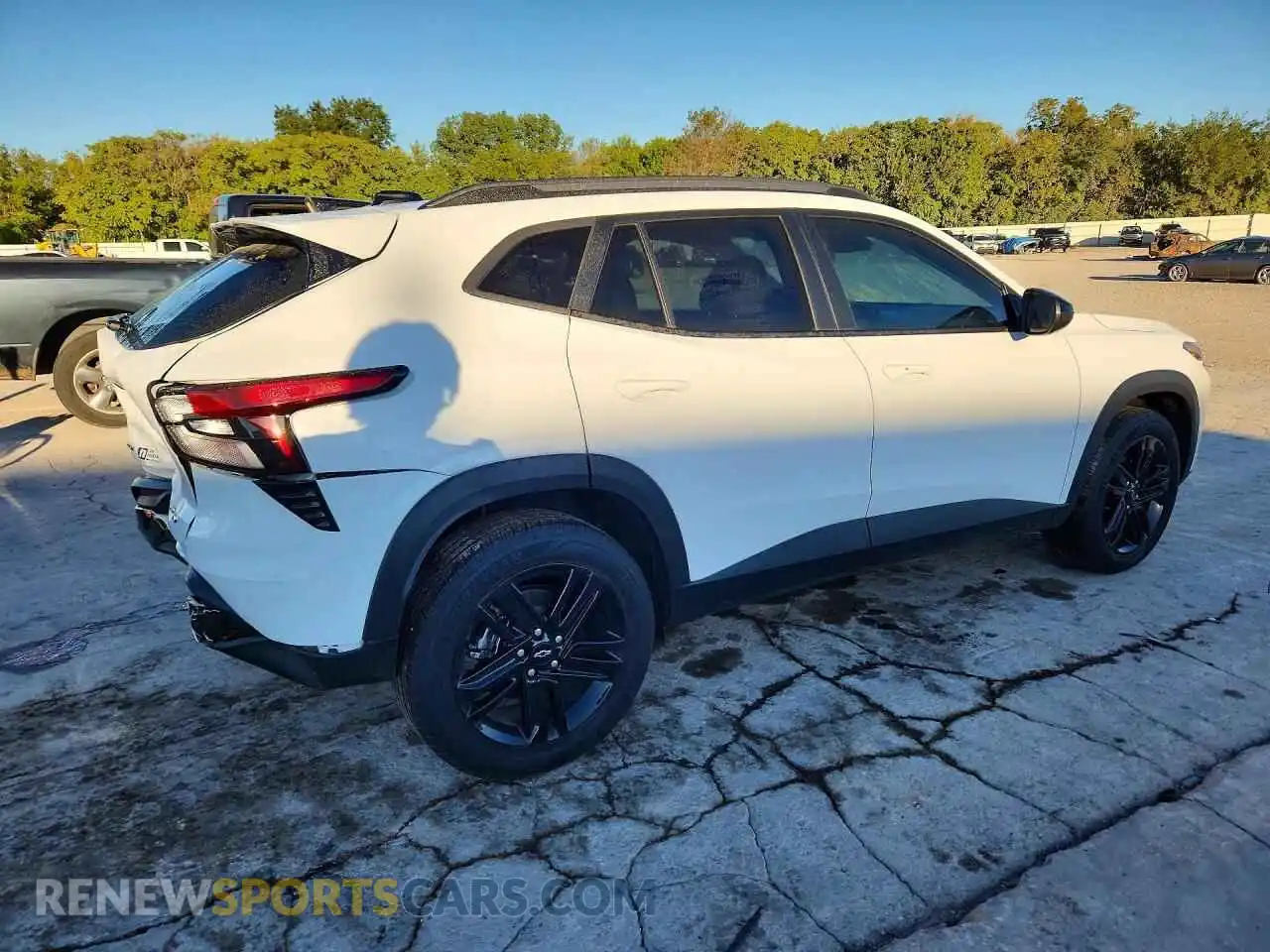3 Photograph of a damaged car KL77LKEP4TC157781 CHEVROLET TRAX 2026