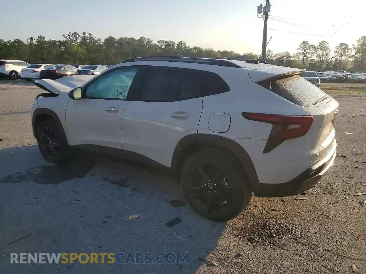 2 Photograph of a damaged car KL77LKEP6TC049937 CHEVROLET TRAX 2026