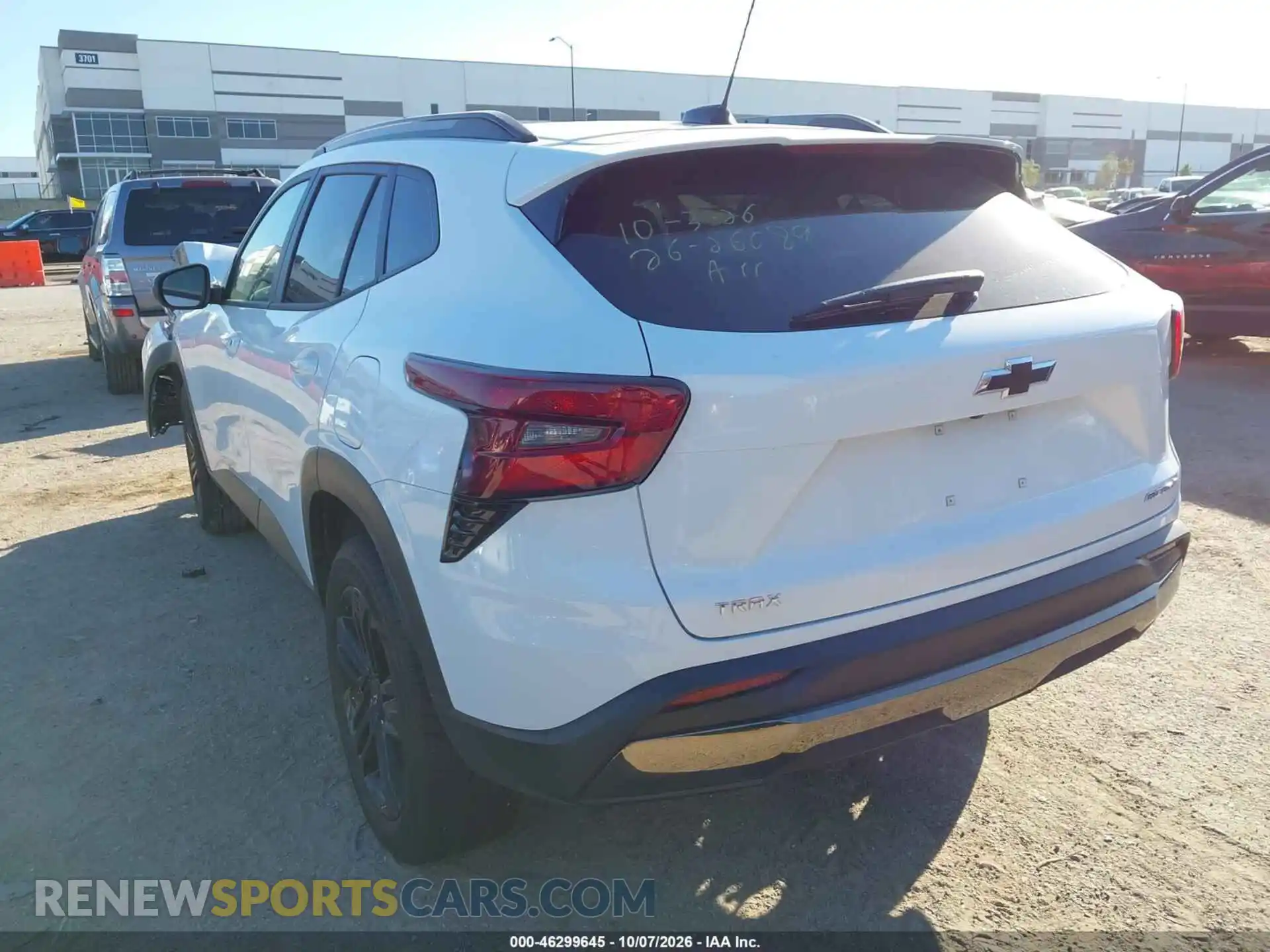 3 Фотография поврежденного автомобиля KL77LKEP8TC029916 CHEVROLET TRAX 2026