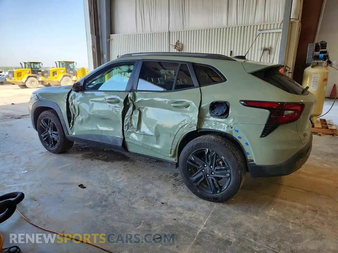 2 fotografías del automóvil dañado KL77LKEP9TC161924 CHEVROLET TRAX 2026