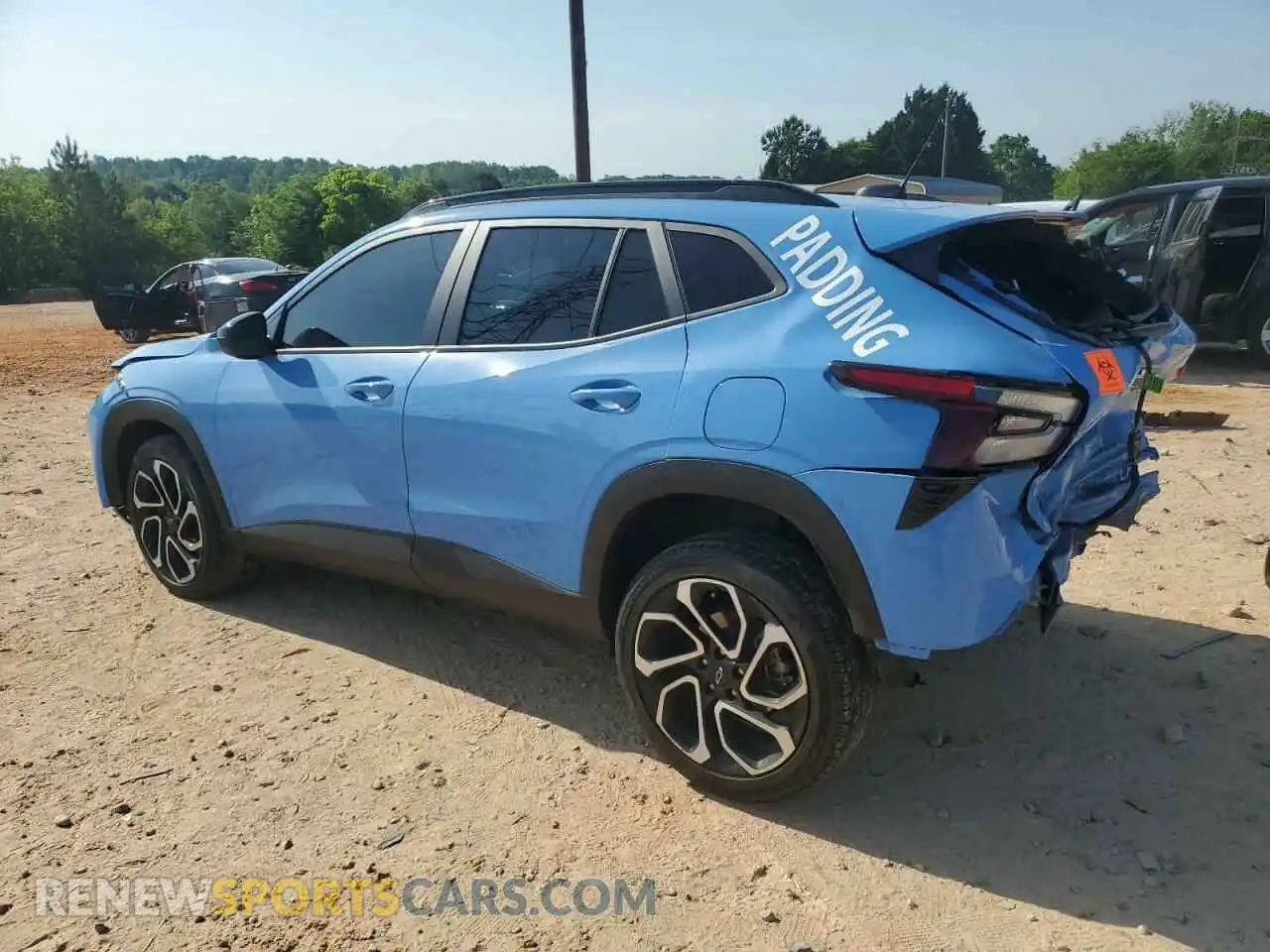 2 Фотография поврежденного автомобиля KL77LJE21RC078561 CHEVROLET TRAX 2RS 2024