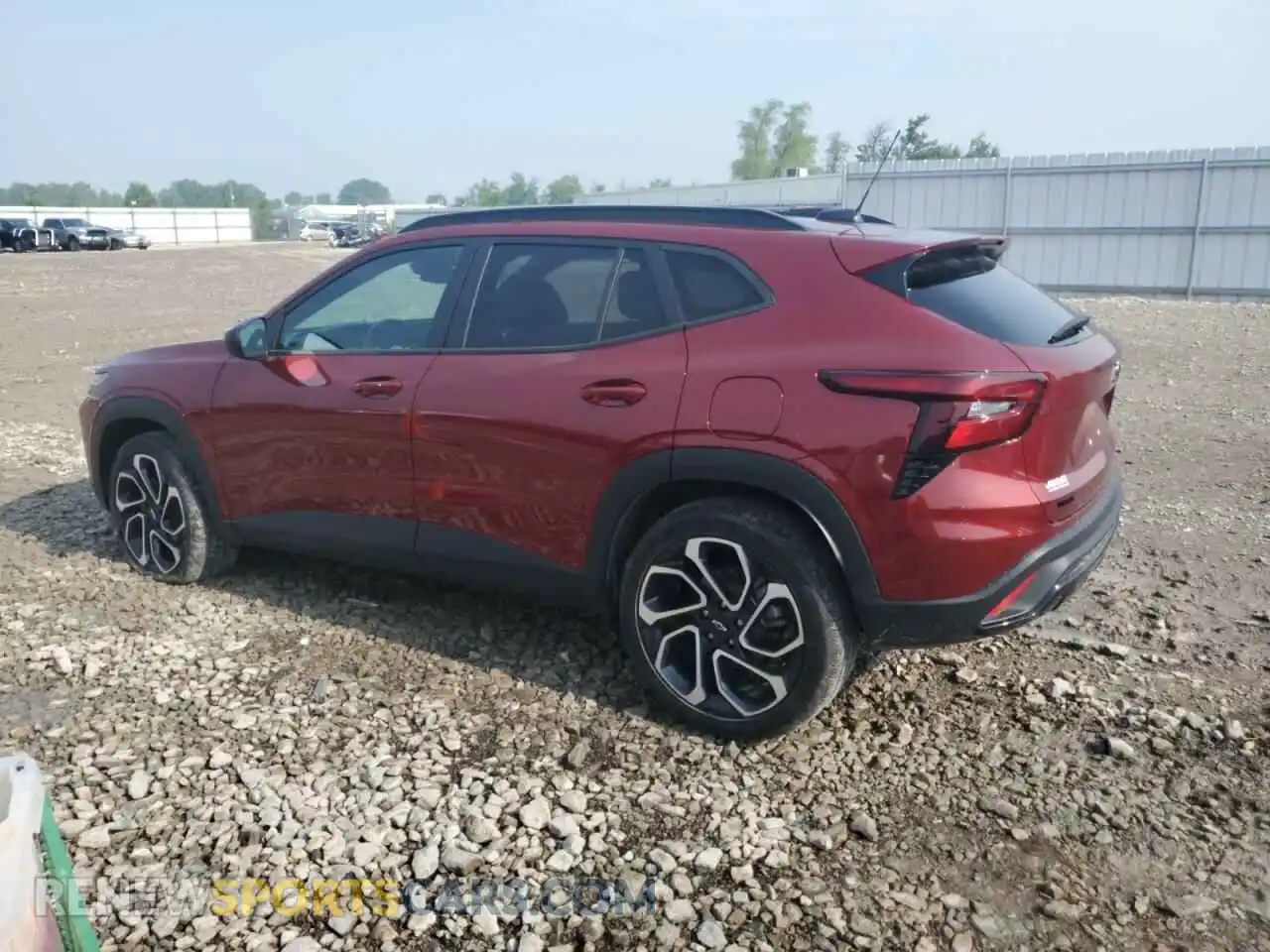 2 Фотография поврежденного автомобиля KL77LJE22RC050266 CHEVROLET TRAX 2RS 2024